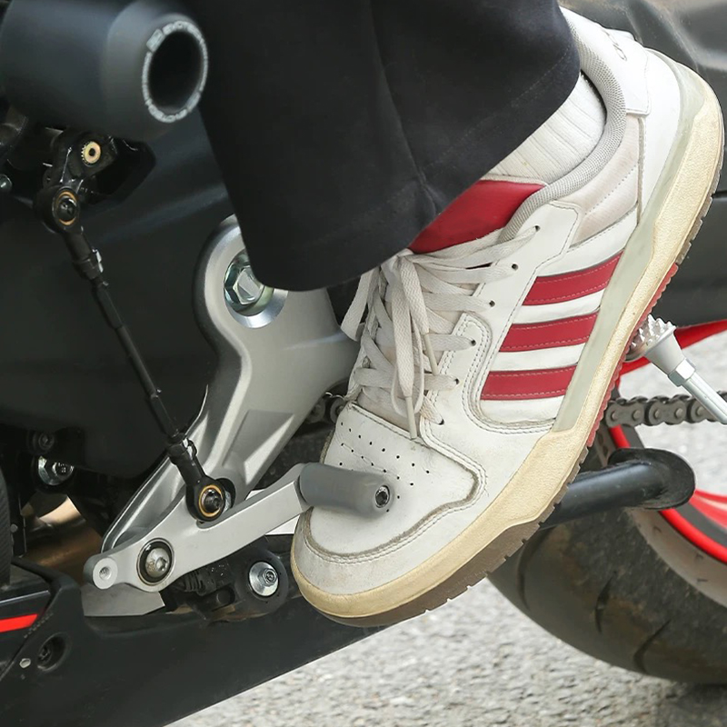 Uniwersalne akcesoria motocykl – Quality Motorcycle Gear recenzja i cena